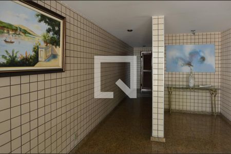 Apartamento à venda com 120m², 2 quartos e 2 vagasHall de entrada