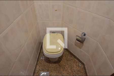 Apartamento à venda com 120m², 2 quartos e 2 vagasLavabo