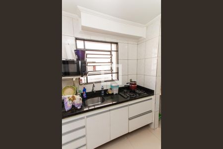Apartamento à venda com 47m², 2 quartos e 1 vaga Apartamento à venda com 47m², 2 quartos e 1 vagaCozinha e Área de Serviço