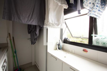 Apartamento à venda com 96m², 2 quartos e 2 vagasÁrea de Serviço