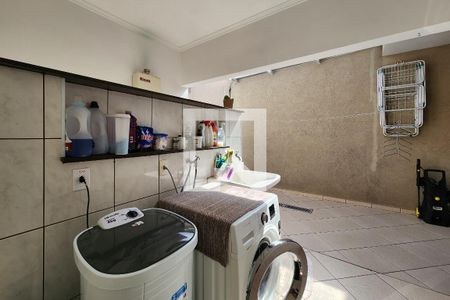 Casa para alugar com 496m², 3 quartos e 8 vagasÁrea de Serviço