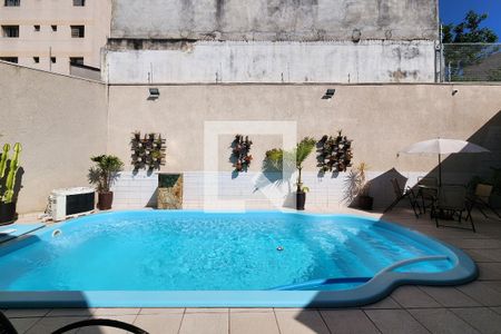 Casa para alugar com 496m², 3 quartos e 8 vagasPiscina