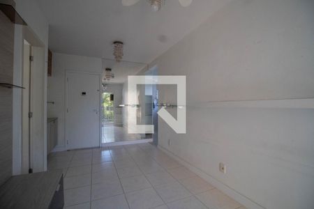 Sala de apartamento para alugar com 1 quarto, 43m² em Taquara, Rio de Janeiro