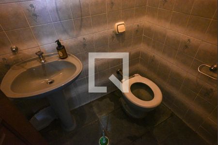 Apartamento à venda com 552m², 4 quartos e 6 vagas Apartamento à venda com 552m², 4 quartos e 6 vagasLavabo 2