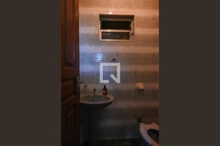 Apartamento à venda com 552m², 4 quartos e 6 vagas Apartamento à venda com 552m², 4 quartos e 6 vagasLavabo 2