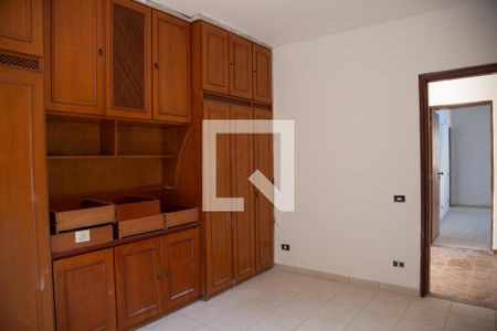 Casa à venda com 450m², 5 quartos e 4 vagasQuarto 3