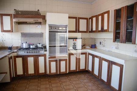 Casa à venda com 450m², 5 quartos e 4 vagasCozinha