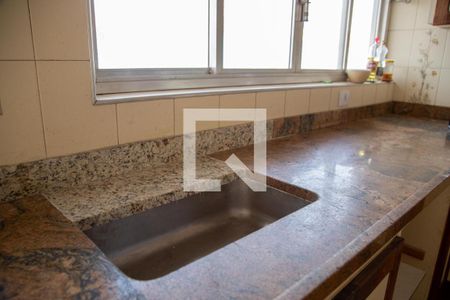 Casa à venda com 450m², 5 quartos e 4 vagasCozinha