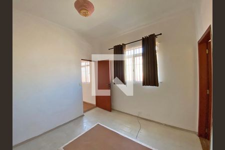 Casa à venda com 175m², 5 quartos e 2 vagas Casa à venda com 175m², 5 quartos e 2 vagasQuarto 2