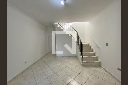 Casa à venda com 175m², 5 quartos e 2 vagas Casa à venda com 175m², 5 quartos e 2 vagasSala - Casa 2