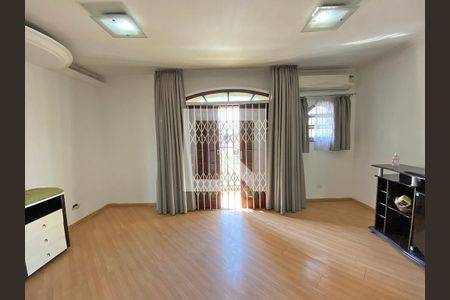 Casa à venda com 175m², 5 quartos e 2 vagas Casa à venda com 175m², 5 quartos e 2 vagasQuarto 1