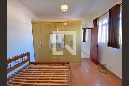 Casa à venda com 175m², 5 quartos e 2 vagas Casa à venda com 175m², 5 quartos e 2 vagasQuarto 3