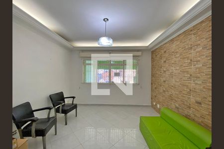 Sala de casa à venda com 5 quartos, 175m² em Quarta Parada, São Paulo