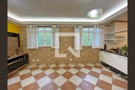 Sala de casa à venda com 5 quartos, 175m² em Quarta Parada, São Paulo