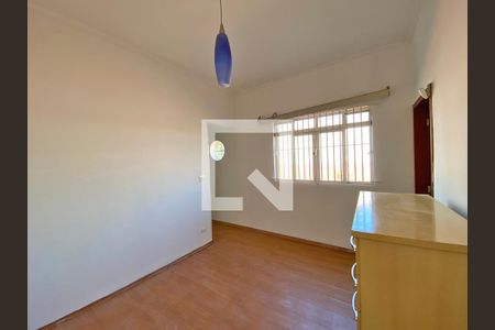 Casa à venda com 175m², 5 quartos e 2 vagas Casa à venda com 175m², 5 quartos e 2 vagasSala - ou Escritorio