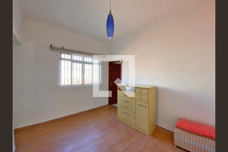 Casa à venda com 175m², 5 quartos e 2 vagas Casa à venda com 175m², 5 quartos e 2 vagasSala - ou Escritorio