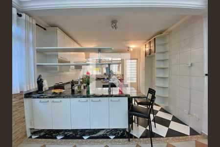 Casa à venda com 175m², 5 quartos e 2 vagas