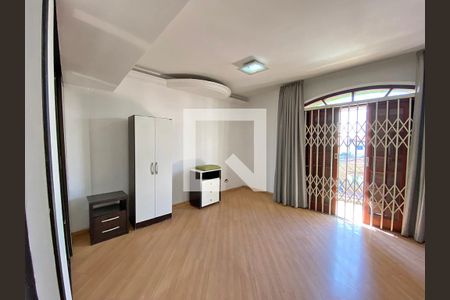 Casa à venda com 175m², 5 quartos e 2 vagas Casa à venda com 175m², 5 quartos e 2 vagasQuarto 1