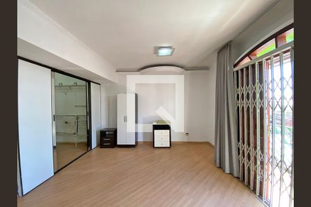 Casa à venda com 175m², 5 quartos e 2 vagas Casa à venda com 175m², 5 quartos e 2 vagasQuarto 1