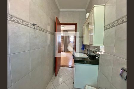 Casa à venda com 175m², 5 quartos e 2 vagas Casa à venda com 175m², 5 quartos e 2 vagasBanheiro da Suíte