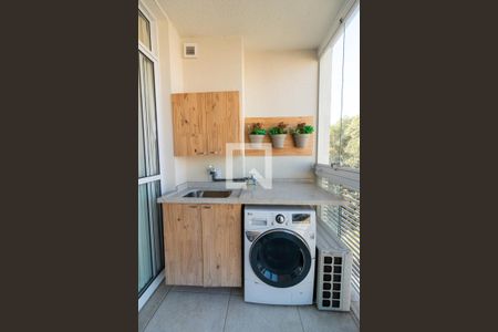 varanda de kitnet/studio para alugar com 1 quarto, 35m² em Real Parque, São Paulo