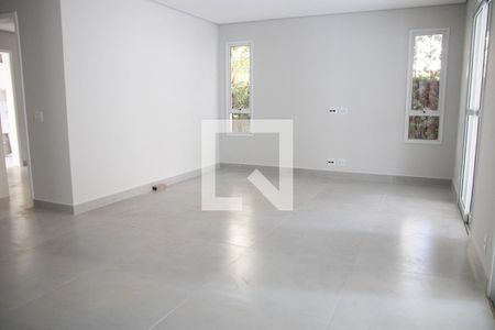 Sala de casa de condomínio para alugar com 4 quartos, 250m² em Jardim Leonor Mendes de Barros, São Paulo