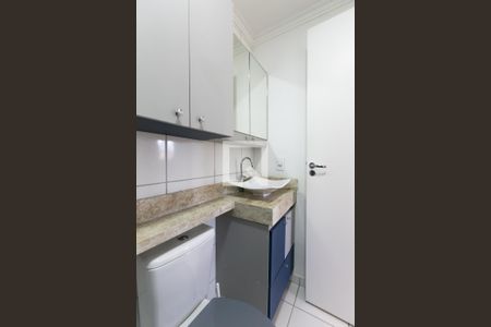 Apartamento para alugar com 42m², 2 quartos e sem vagaBanheiro 