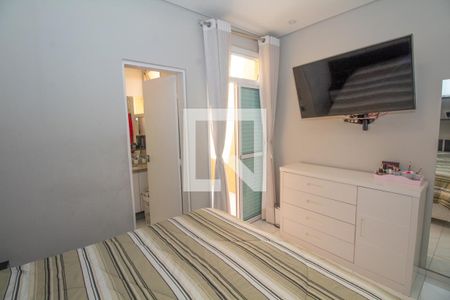 Casa à venda com 115m², 3 quartos e 2 vagasSuíte