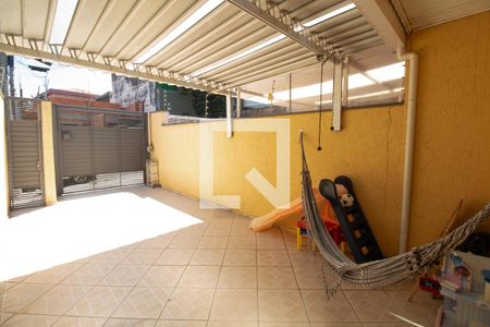Casa à venda com 115m², 3 quartos e 2 vagasAmpla garagem
