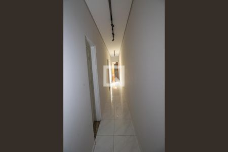 Casa à venda com 115m², 3 quartos e 2 vagasCorredor interno