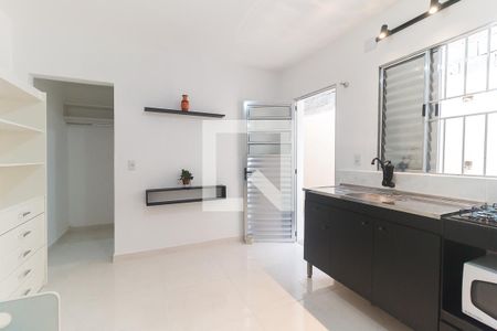 Quarto/Cozinha de casa para alugar com 1 quarto, 16m² em Vila Arbame, Poá