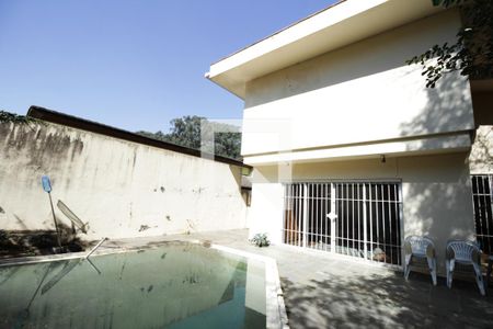 Casa à venda com 570m², 5 quartos e 5 vagasPiscina