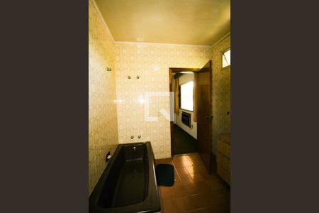 Casa à venda com 570m², 5 quartos e 5 vagasBanheiro 3