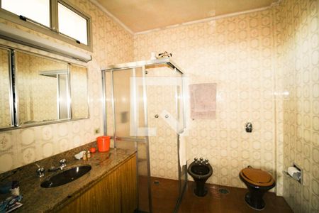 Casa à venda com 570m², 5 quartos e 5 vagasBanheiro 3