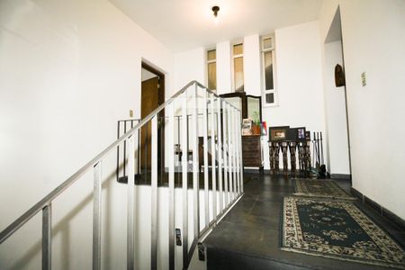 Casa à venda com 570m², 5 quartos e 5 vagasEntrada