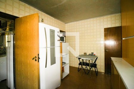 Casa à venda com 570m², 5 quartos e 5 vagasCozinha