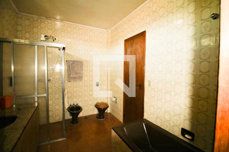 Casa à venda com 570m², 5 quartos e 5 vagasBanheiro 3