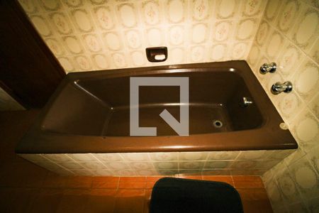 Casa à venda com 570m², 5 quartos e 5 vagasBanheiro 3