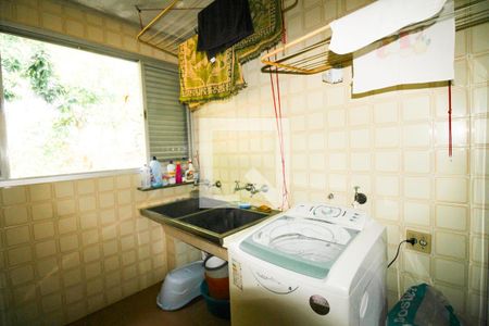 Casa à venda com 570m², 5 quartos e 5 vagasLavanderia