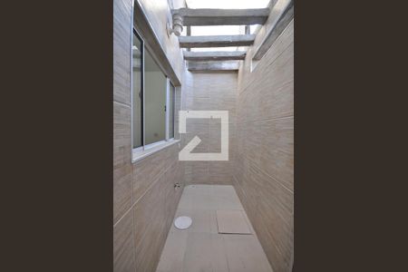 Quintal de casa à venda com 2 quartos, 200m² em Parque Vitoria, São Paulo