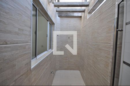Vista da Sala de casa à venda com 2 quartos, 200m² em Parque Vitoria, São Paulo