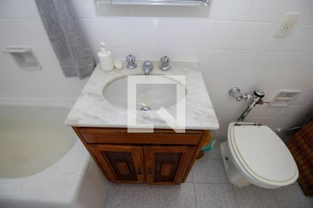 Apartamento para alugar com 95m², 3 quartos e 1 vaga Apartamento para alugar com 95m², 3 quartos e 1 vagaBanheiro 2