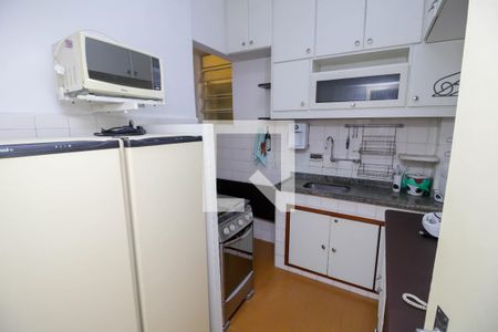 Apartamento para alugar com 95m², 3 quartos e 1 vaga Apartamento para alugar com 95m², 3 quartos e 1 vagaCozinha - Armários