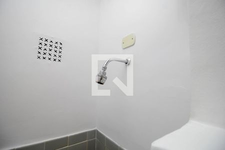 Chuveiro de apartamento para alugar com 3 quartos, 95m² em Humaitá, Rio de Janeiro