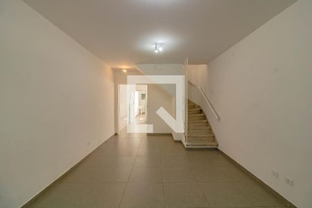 Sala de casa para alugar com 2 quartos, 135m² em Mirandópolis, São Paulo