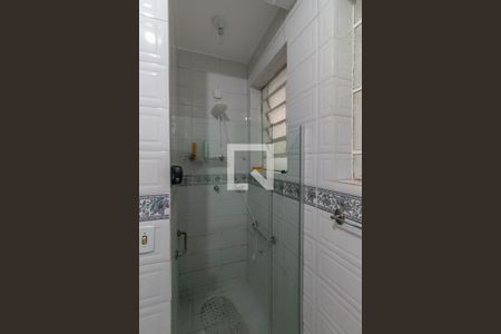 Casa à venda com 567m², 4 quartos e 4 vagas Casa à venda com 567m², 4 quartos e 4 vagasBanheiro Social