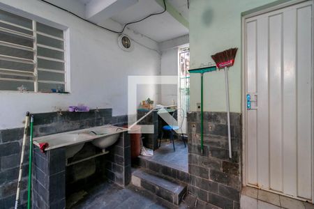 Casa à venda com 567m², 4 quartos e 4 vagas Casa à venda com 567m², 4 quartos e 4 vagasÁrea de Serviço