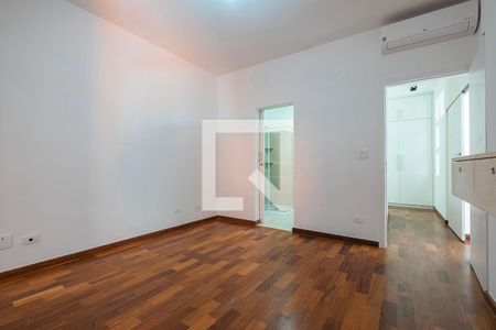 Suíte de casa à venda com 3 quartos, 220m² em Jardim Paulistano, São Paulo