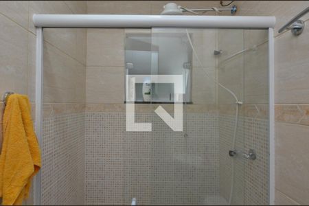 Casa de condomínio para alugar com 240m², 4 quartos e 3 vagasBanheiro da Suíte 1