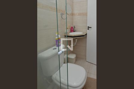 Casa de condomínio para alugar com 240m², 4 quartos e 3 vagasBanheiro da Suíte 3